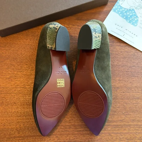 nib Chie Mihara “Rocal” Suede Low Heeled Loafers – in Olive Green size 9.5