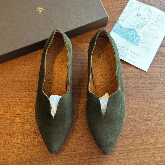 nib Chie Mihara “Rocal” Suede Low Heeled Loafers – in Olive Green size 9.5