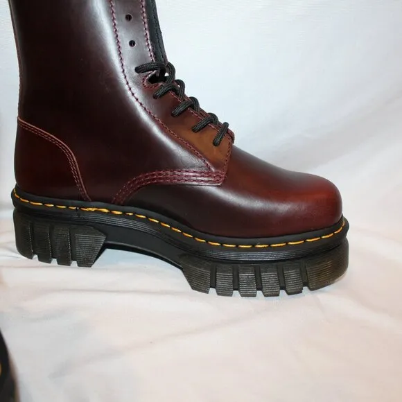 NIB DR. MARTENS‎ WOMEN'S AUDRICK 8 EYE PLATFORM LACE UP COMBAT BOOTS