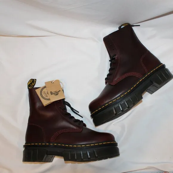 NIB DR. MARTENS‎ WOMEN'S AUDRICK 8 EYE PLATFORM LACE UP COMBAT BOOTS