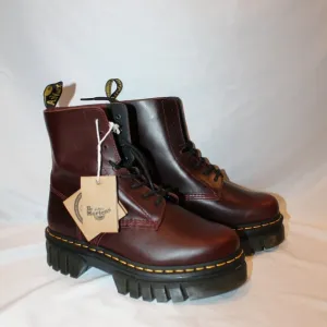 NIB DR. MARTENS‎ WOMEN'S AUDRICK 8 EYE PLATFORM LACE UP COMBAT BOOTS