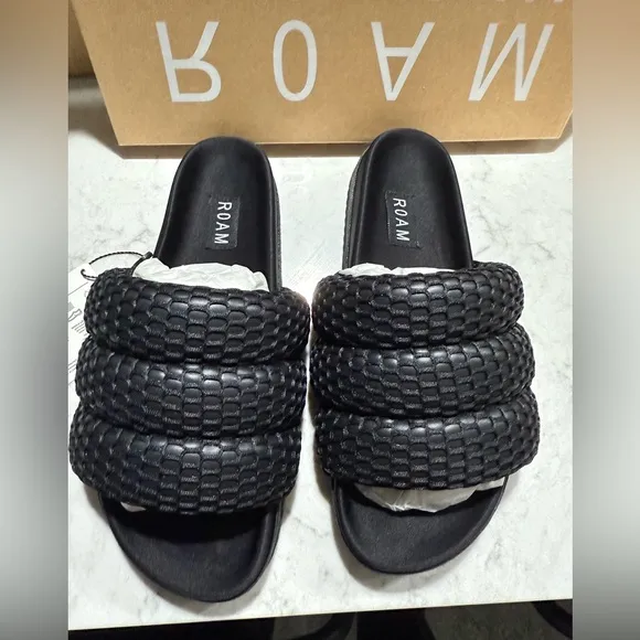 NIB Roam Puffy Mesh Sandals Slides Black Sz US 7 $142
