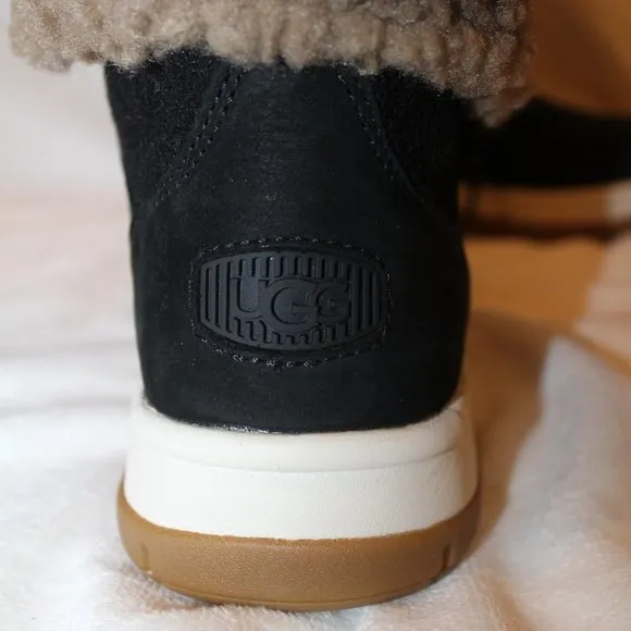 NIB UGG LAKESIDER‎ SUEDE SHEARLING LINED ANKLE WINTER BOOTS BLACK