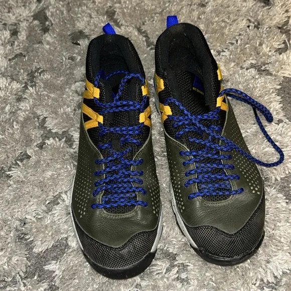 Nike Acg Okwahn II 2 Size 7 Men's Outdoor Hiking Shoe Sneakers Worn Twice EUC