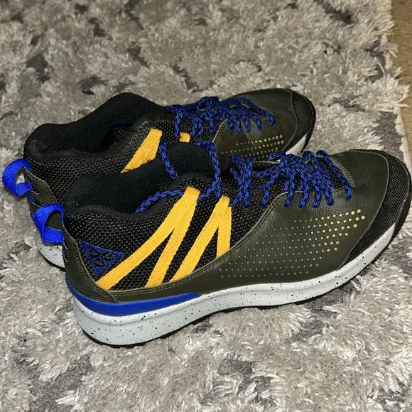 Nike Acg Okwahn II 2 Size 7 Men's Outdoor Hiking Shoe Sneakers Worn Twice EUC
