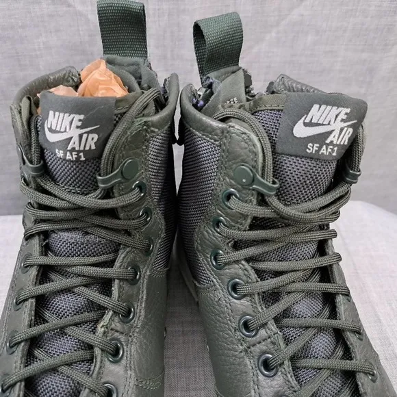 Nike Air Force 1 SF Mid Shoes Women's 9 Outdoor Green Army AA3966-300 Sneakers