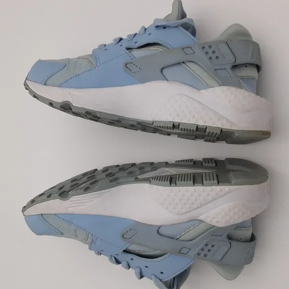 Nike Air Huarache blue chill sneaker women 7 performance outdoor casual training