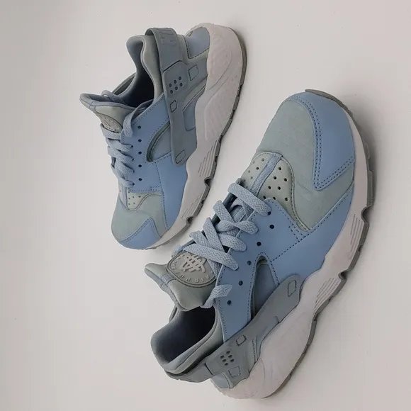 Nike Air Huarache blue chill sneaker women 7 performance outdoor casual training