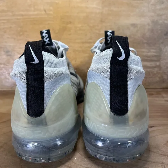 Nike Air VaporMax 2021 FK Men’s Size 10.5 Shoes Sneakers White Metallic Silver