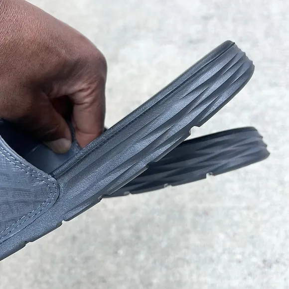 NIKE BENASSI SOLARSOFT SLIDESJDI DARK GREYS BLACKS CHARCOALS