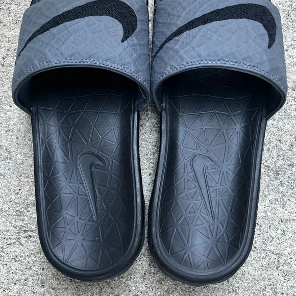 NIKE BENASSI SOLARSOFT SLIDESJDI DARK GREYS BLACKS CHARCOALS
