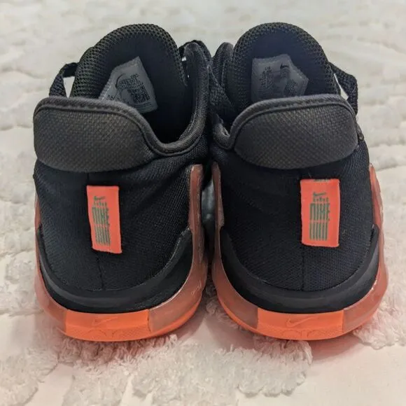 Nike Boys' Lebron Witness 6 Black and Orange Basketball Sneakers Size 4.5Y