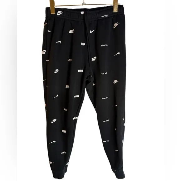 Nike Club Fleece Men's Brushed-Back Allover Print Joggers in Sz L