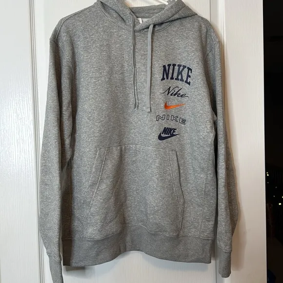 Nike Men’s Club Fleece Stacked Logo Hoodie Gray XL