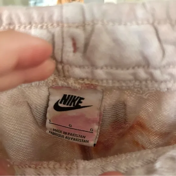 Nike / Men’s Sportswear Club Fleece Tie Dye Jogger Pants Sunrise Hemp