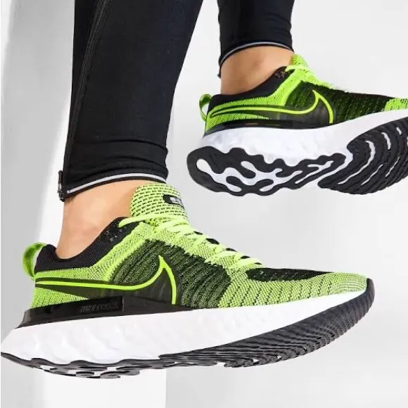 Nike React Infinity Run Flyknit 2&quot;Volt Black' Men's Sneakers Size 8 NWOT