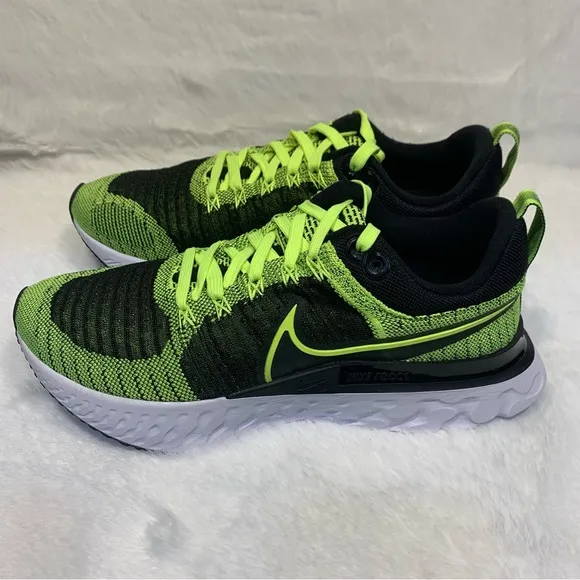 Nike React Infinity Run Flyknit 2&quot;Volt Black' Men's Sneakers Size 8 NWOT