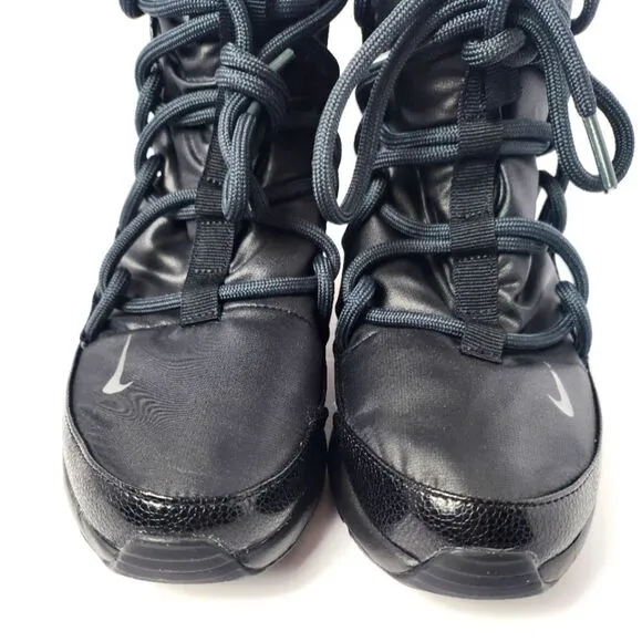 Nike Tanjun High Rise High Top Boots Sneakers Black Size 6 New