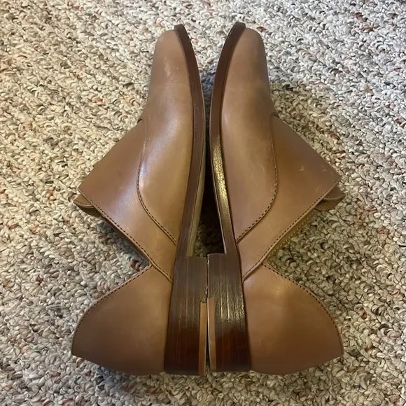 NISOLO Emma Slip-On Leather Loafers Size 9