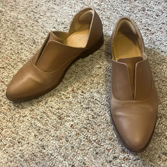 NISOLO Emma Slip-On Leather Loafers Size 9