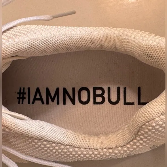 NoBull No Bull Turf Trainers, Arctic White w/ Grey Sole Womens 9 Mens 7.5 EUC