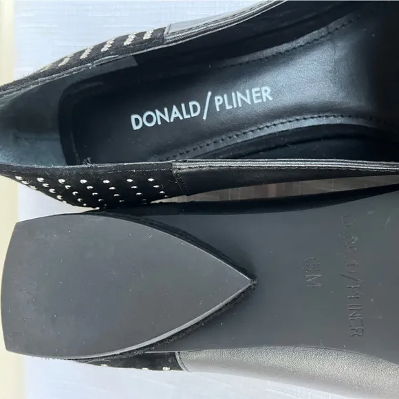 Nordstrom Donald Pliner black pointy nose, studded front/back high end shoes,6.5