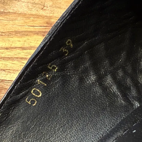NWOB Frame Le Hewitt Croc-Embossed Leather Slides 39