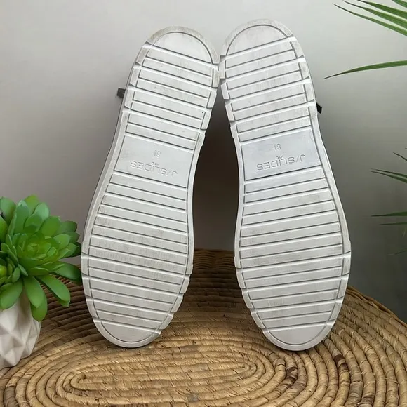 NWOT J/Slides Nila Suede Gray High Top Bootie Sneaker Shoe Platform 8.5