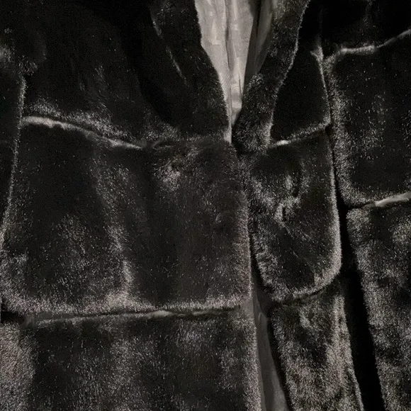 NWOT [Karl Lagerfeld] Paris Quilted Black Faux Fur Winter Coat Women’s Medium