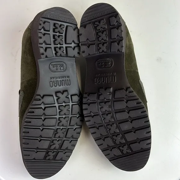 NWOT Munro Geena Suede Leather Herb Green Loafers Size 6W