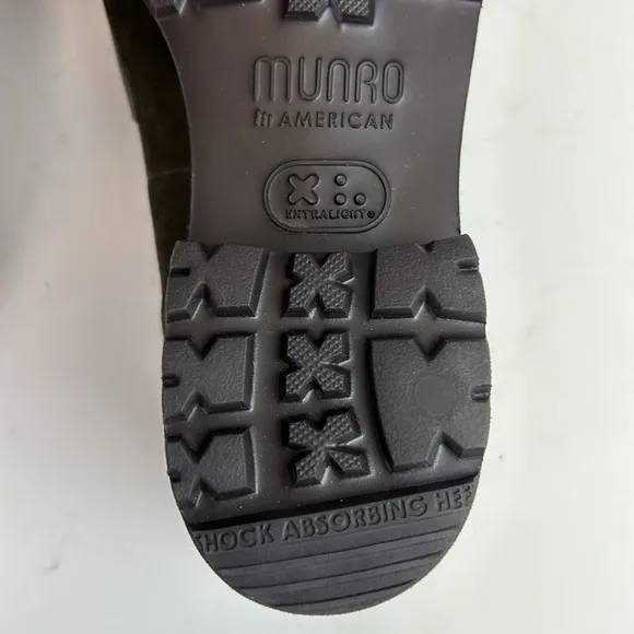 NWOT Munro Geena Suede Leather Herb Green Loafers Size 6W