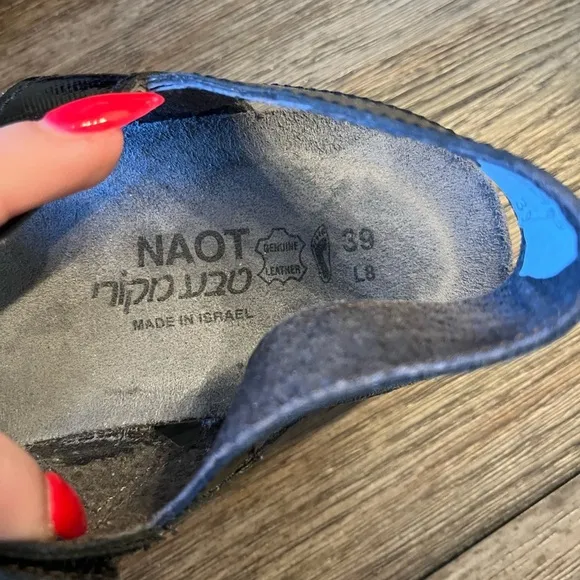 NWOT Naot Black Sandals