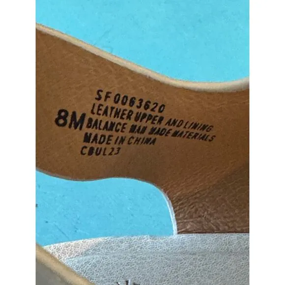 NWOT - SOFFT FAEDRA shoes/sandals; Size 8; supportive, soft footbed; velcro