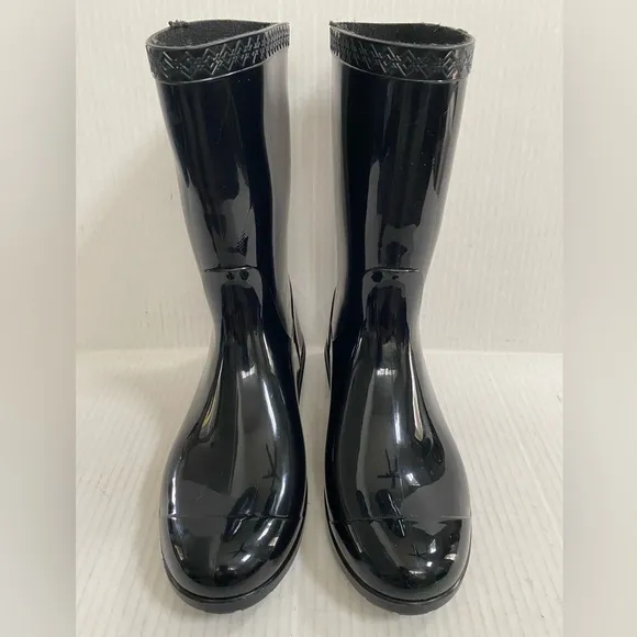 NWOT Ugg Kids Raana Boots Size 4