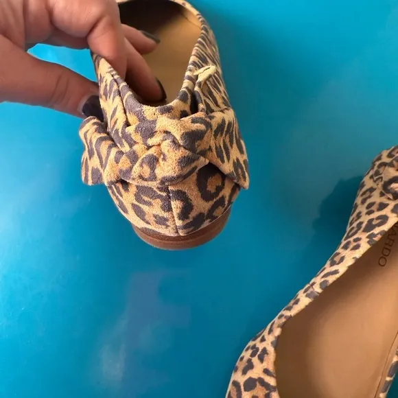 NWT Bernardo Brown and Black Leopard Print Flats