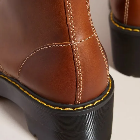 NWT DR MARTENS Leona Lace-Up Boots!
