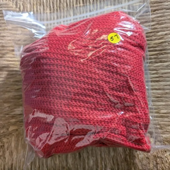 NWT - EXLURA - HOT PINK LOOSE CROCHET OFF SHOULDER COZY 80's BARBIE GLAM - M/L