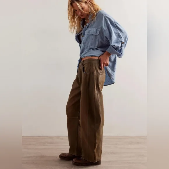 NWT Free People We The Free Good Luck Coated Wide Leg Barrel Brown Jeans 29