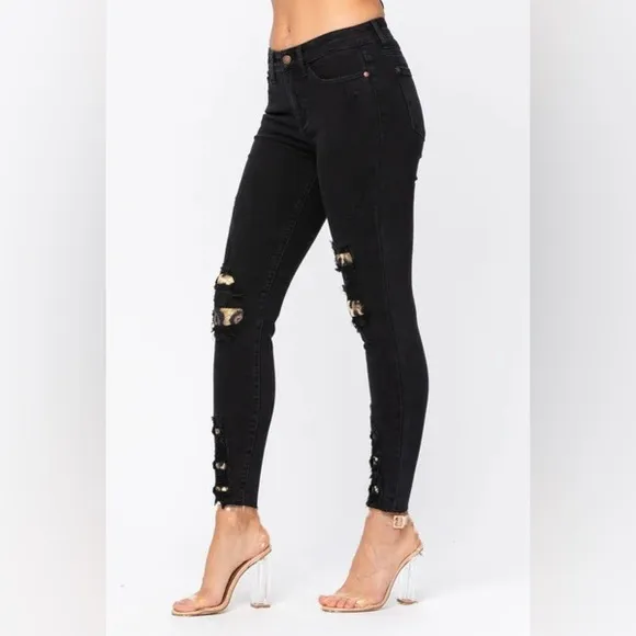 NWT Judy Blue Leopard Patch Skinny Black Jeans