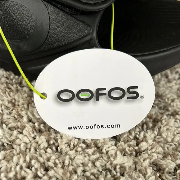 NWT Oofos Men's OOAHH Sport Flex Sandals in Matte Black