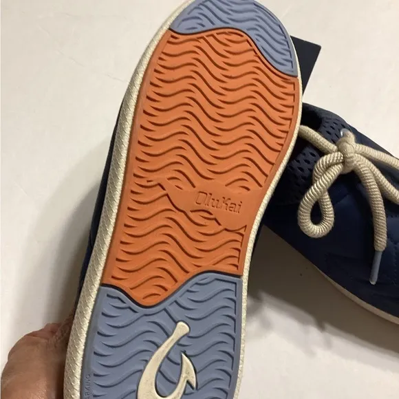 NWT Women’s Olukai Mahiki Ocean Indoor &amp; Outdoor Wear Size 10