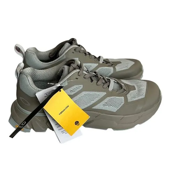 Oakley Light Breathe Running Trail Vibram Sole Sneakers Shoes Men Size 9.5