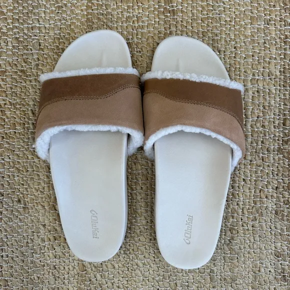 Olukai Ho’ala slides fur lined leather‎ Women's Tan Slide Sandals size 10 NWOT