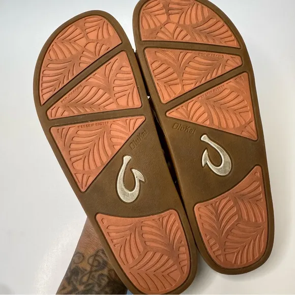 OluKai Kipe’a Olu Brown Slide Sandals
