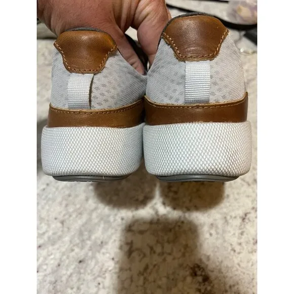 OluKai Men's Nanea Li Casual Sneakers - Size 10