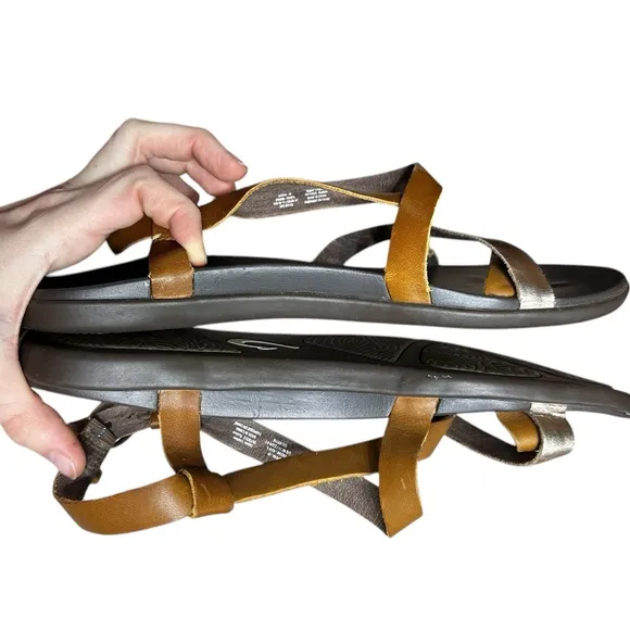 Olukai Upena Brown Beach Sandals Quick-Dry Flip-Flop Slides Leather Size 11