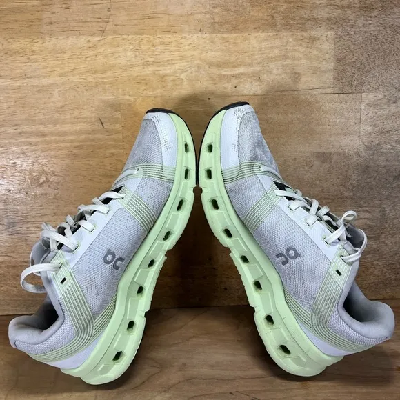On Cloudgo REFLECTIVE Womens Size 7 Running Shoes Sneakers White Meadow