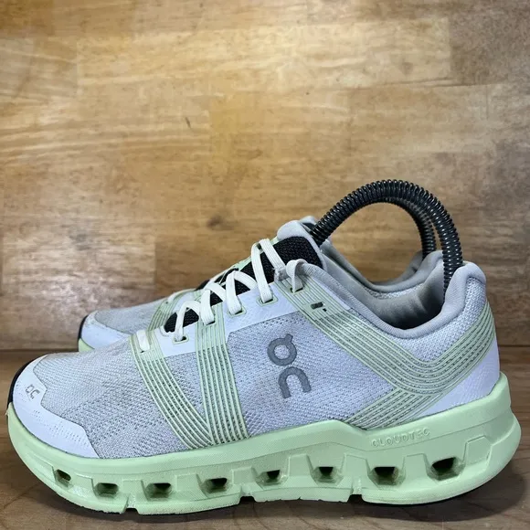 On Cloudgo REFLECTIVE Womens Size 7 Running Shoes Sneakers White Meadow