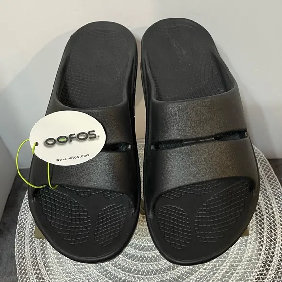 OOFOS Women’s OOAHH Slide Sandal Size 9 Black NWT