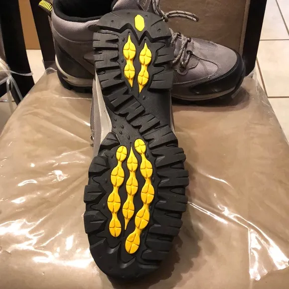 Outdoor Life Waterproof🎉4xHP🎉 Sneakers